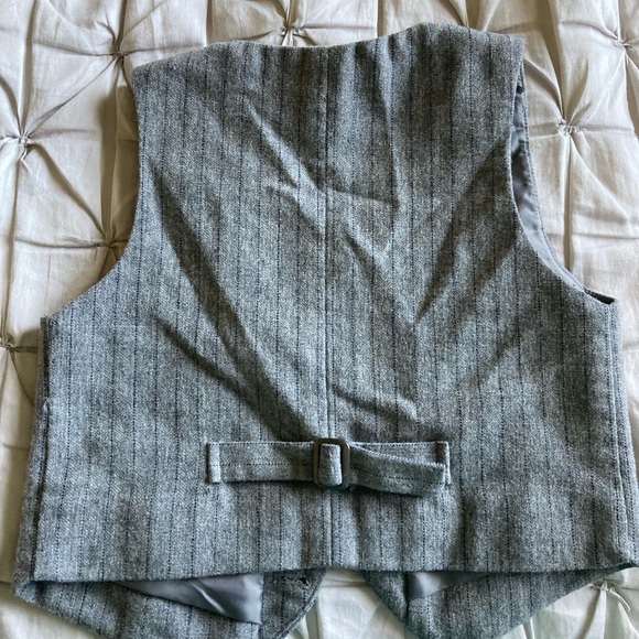Boys Janie and Jack gray vest - Picture 5 of 5
